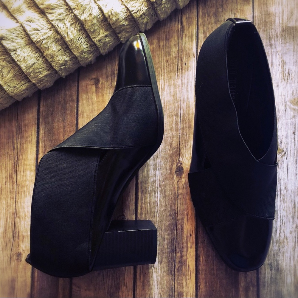 Ann Marino by Bettye Muller “Awesome Twist” Heel - Picture 3 of 8